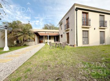 Casa · 365m² · 4 Ambientes · Casa con Piscina en Monte Grande