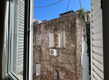 Departamento de 1 ambiente, Palermo · 2 Amb Tipo Casa (2do. por Esc) - a m Plaza Guadalupe - Luminoso