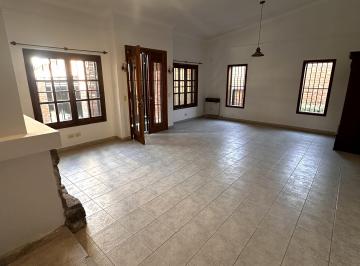 Casa de 3 ambientes, Alta Gracia · Recibe Menor - 3 Dorm. - Una Planta - Barrio Camara - Casa en Venta