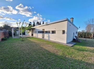 Casa de 7 ambientes, La Plata · Casa de Tres Dorm. con Parque. a Precio de Dúplex!