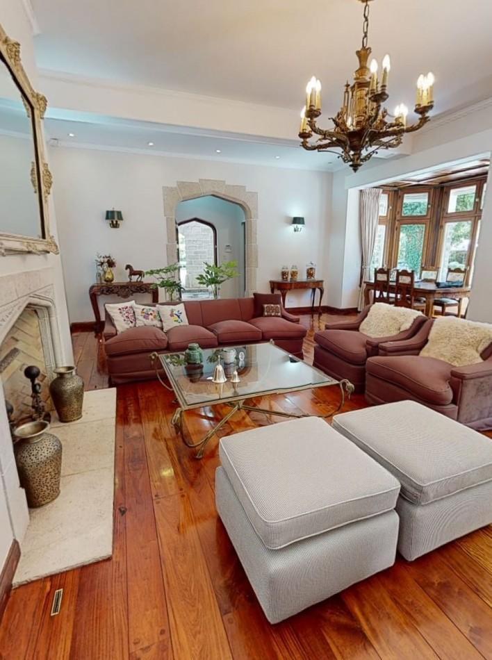Importante y amplia residencia totalmente reciclada, 10 amb, 860m², Los Troncos