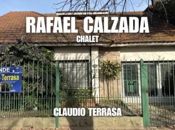 Casa · 120m² · 4 Ambientes · 1 Cochera · Chalet en Venta en R. Calzada