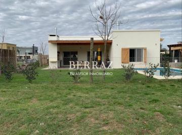 Casa · 123m² · 4 Ambientes · 1 Cochera · Casas Venta 3 Ambientes en El Aljibe Manzanares Pilar Lote de 475 m²