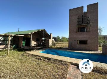 Casa · 249m² · 4 Ambientes · 2 Cocheras · Casa y Departamento a 500 m del Lago Los Molinos en Solar de Los Molinos