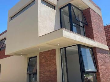Casa · 142m² · 4 Ambientes · Duplex a Estrenar Terrazas de Manantiales