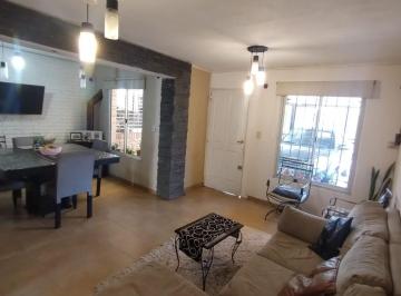 Casa · 180m² · 4 Ambientes · 2 Cocheras · Casa Venta Parque Futura 3 Dorm. Appto Bancor