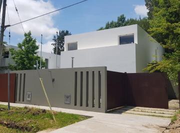 Casa de 3 ambientes, La Plata · Alquiler Duplex en Villa Elisa