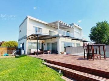 Casa · 375m² · 5 Ambientes · 6 Cocheras · Casa en Venta El Canton Norte