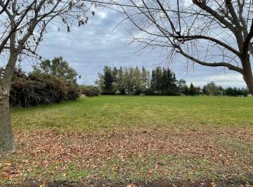 Terreno · 2240m² · Lote en Venta en Campos de Roca II