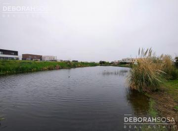 Terreno · 802m² · Terreno en Espejo de Agua en El Canton - Golf