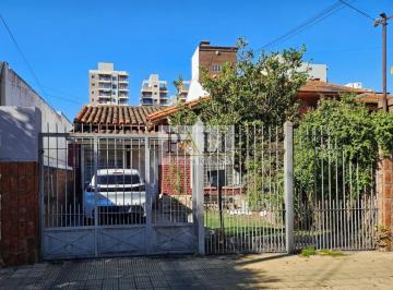 PH · 110m² · 4 Ambientes · 1 Cochera · Excelente PH 4 Ambientes en Venta - Quilmes