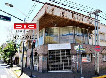 Local comercial · 188m² · Excelente Local en Excelente Esquina Comercial de San Fernando Sobre Lote de 219 m². Ideal Inversor.