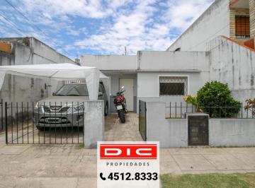 Casa · 89m² · 3 Ambientes · Casa 2 Dorm. Venta - Villa Adelina
