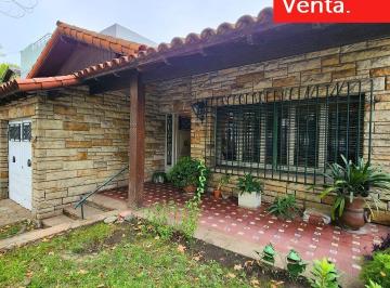 Casa · 139m² · 3 Ambientes · 1 Cochera · Casa de 3 Ambientes en Venta en San Fernando, Av Libertador 1459.