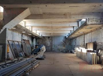 Local comercial · 1029m² · Galpon en Venta en Lujan, Centro