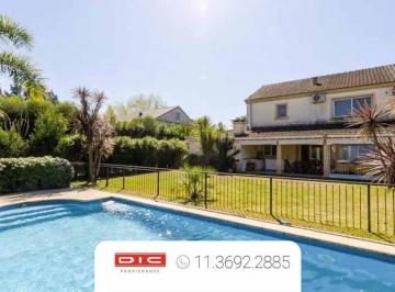 Casa · 185m² · 5 Ambientes · 2 Cocheras · Casa 3 Dorm. Venta - Pilar