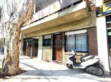 PH de 3 ambientes, Vicente López · Venta PH Pb Al Frente Entrada Independiente, Patio, Cochera y Esp Guardacoche