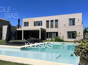 Casa · 270m² · 4 Ambientes · 2 Cocheras · Casa Al Lago en Venta 4 Dorm. Barrio El Encuentro, Tigre