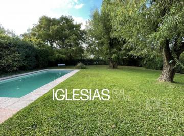 Casa · 216m² · 4 Ambientes · Casa en Venta Barrio Santa Maria de Tigre, Tigre