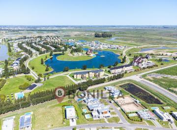 Terreno · 681m² · Lote a La Laguna en El Principado de Canning! Ubicado en La Etapa Nueva!