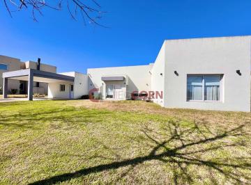 Casa · 300m² · 5 Ambientes · 5 Cocheras · Venta Casa 5 Amb Terravista, General Rodríguez