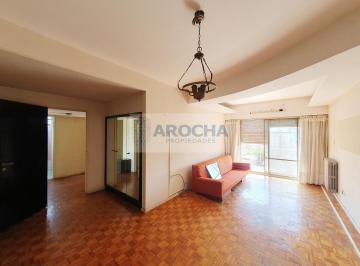 Departamento · 100m² · 4 Ambientes · 1 Cochera · Departamento en Quilmes Centro