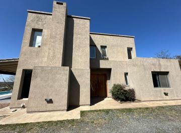 Casa de 15 ambientes, Mendiolaza · Estancia Q2, Mendiolaza, Casa de Categoría en Venta 5 Dorm. y Piscina