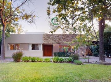 Casa · 172m² · 3 Ambientes · Casa en Venta Barrio Cerrado Campos de Alvarez