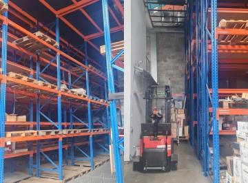 Depósito · 892m² · 6 Cocheras · Alquiler de Depósito con Oficinas en Benavidez, Tigre