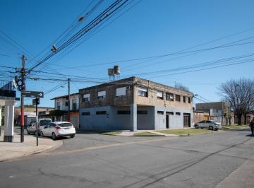 Bodega-Galpón · 346m² · 7 Ambientes · 1 Cochera · Galpón en Venta con Departamento en Planta Alta.