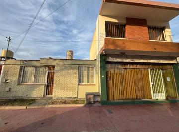 Casa de 7 ambientes, Godoy Cruz · Venta de Casa + Local en Barrio Judicial, Godoy Cruz.