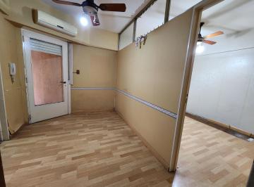 Departamento de 1 ambiente, Once · Monoambiente en Venta en El Barrio de Once con Patio