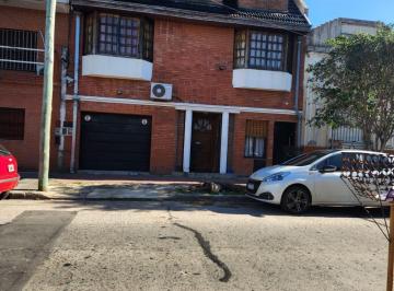 Casa de 5 ambientes, Avellaneda · Casa 5 Ambientes en Venta Avellaneda