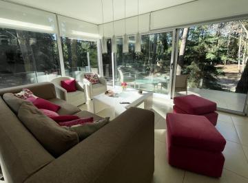 Casa de 4 ambientes, Mar de las Pampas · Casa Luminosa de Diseño, Mar de Las Pampas - Centro - Mar