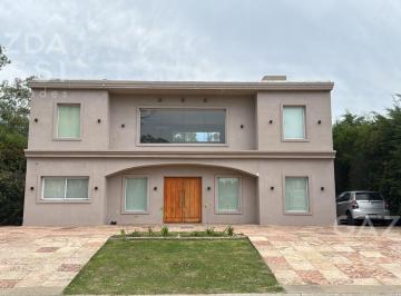Casa · 282m² · 6 Ambientes · Alquiler y Venta - 7 Ambientes Lagos de San Eliseo