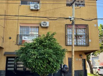 Casa , Tres de Febrero · Oportunidad! Triplex 3 Amb C/ Cochera - Próx. Est. Lourdes
