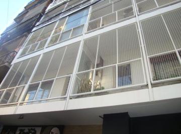 Departamento de 2 ambientes, Barrio Norte · Mansilla y Anchorena 1er Piso 2 Amb Frente Balcon