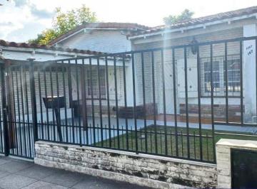 Casa · 100m² · 3 Ambientes · 1 Cochera · Casa Venta Burzaco