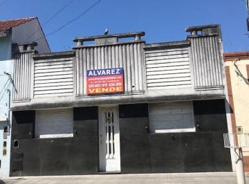 AVS-AVS-989_2 · Casa 6 Ambientes. | Iriarte 215