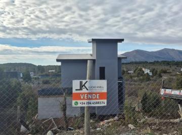 Casa · 75m² · 3 Ambientes · 1 Cochera · Casa en Venta Lomas de Cauquen