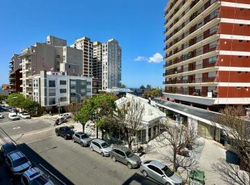 Departamento · 94m² · 3 Ambientes · 1 Cochera · Departamento - Piso - 3 Ambientes - Cochera - Alem