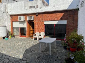 PH · 80m² · 3 Ambientes · Excelente PH en Villa Lynch