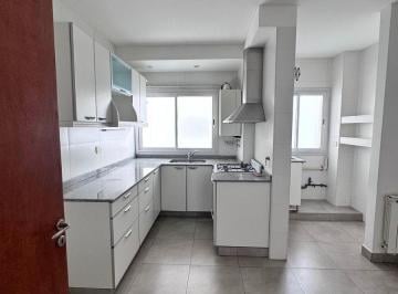 Departamento · 100m² · 3 Ambientes · 1 Cochera · Departamento en Capital