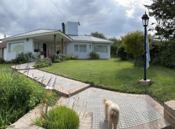 Casa de 4 ambientes, La Falda · Casa en Venta en La Falda, Barrio Residencial Villa El Dominador