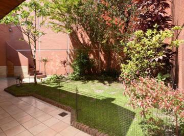 Casa · 170m² · 4 Ambientes · 1 Cochera · Casa con Jardín, Terraza y Cochera