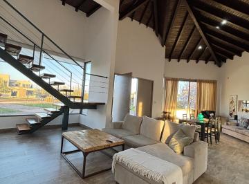 Casa de 10 ambientes, Luján de Cuyo · Propiedad en Venta Barrio Privado Villa Atilia.