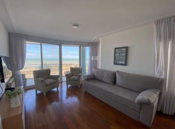 Departamento · 90m² · 3 Ambientes · 1 Cochera · Departamento en Alquiler Temporario Frente Al Mar