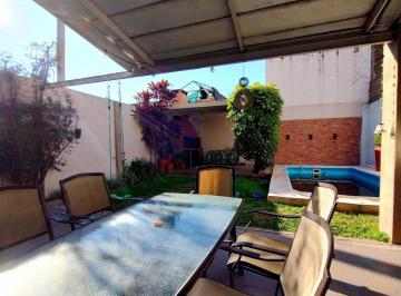 Casa · 186m² · 5 Ambientes · 1 Cochera · Venta, Casa 3/4 Dorm. - Barrio Parque - Rosario