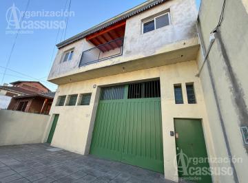 Depósito · 340m² · 9 Ambientes · Venta en Block Depósito/galpón con Deptos - Béccar Alto
