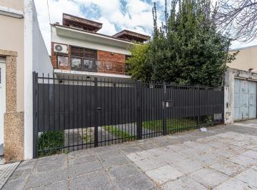 Casa · 195m² · 5 Ambientes · Excelente - Ph - Casa - Para Mudarse